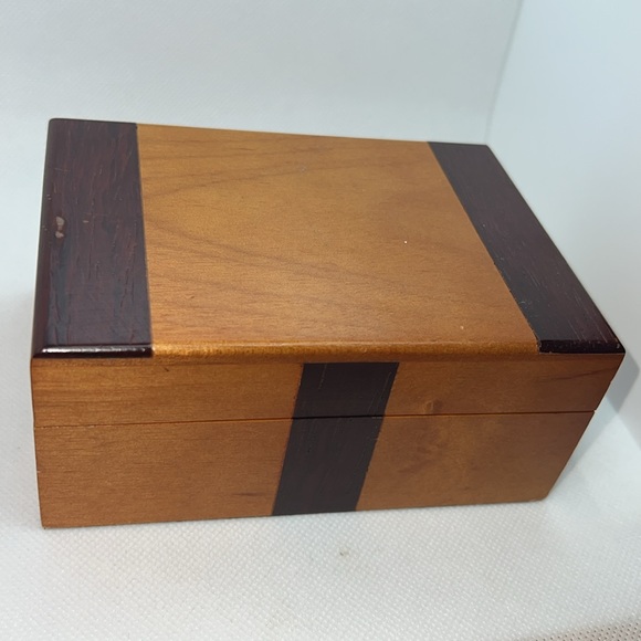 Colibri of London 17 Jewel Pocket Watch, picture frame, chain & Box Silver-tone - Picture 12 of 16